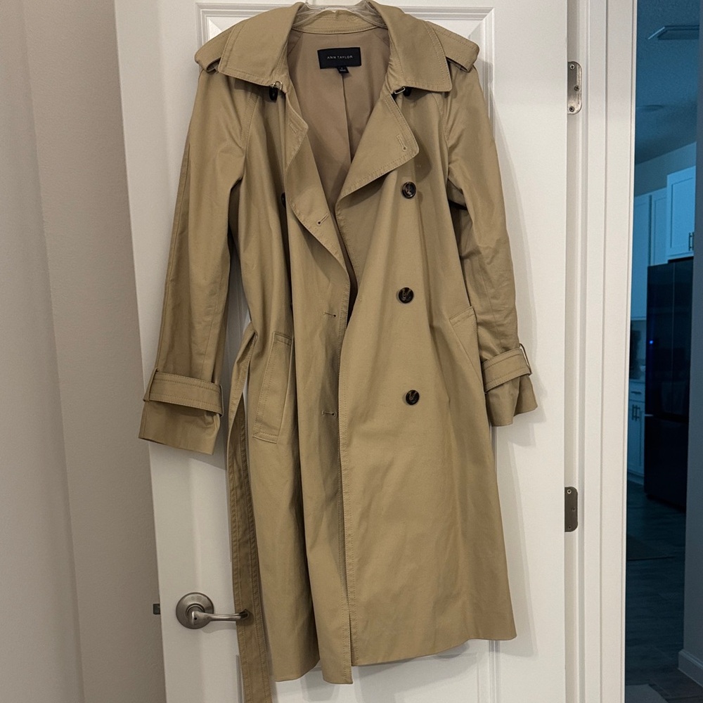 Ann Taylor Classic Tan Trench Coat